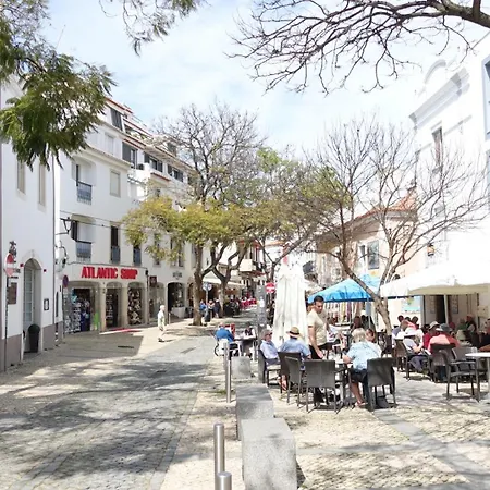 Uva - Cosy Historic City Center *